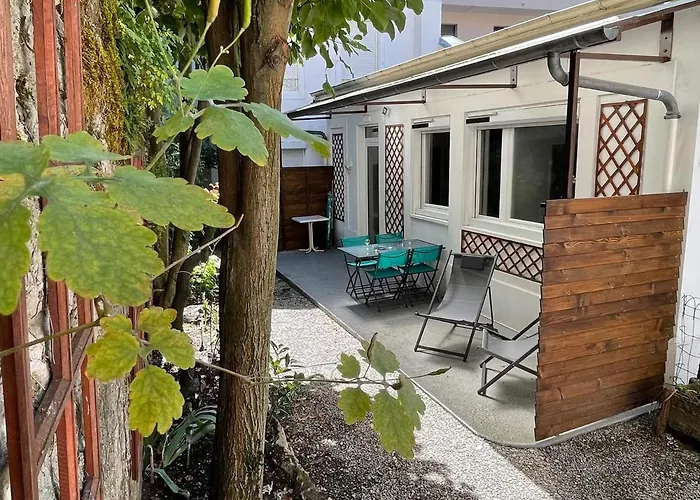 Maisonnette Cosy A Avec Terrasse Et Jardin - Fr-1-555-95 Apartment