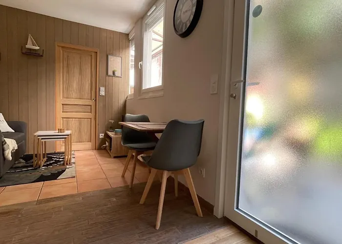 Maisonnette Cosy A Avec Terrasse Et Jardin - Fr-1-555-95 Aix-les-Bains